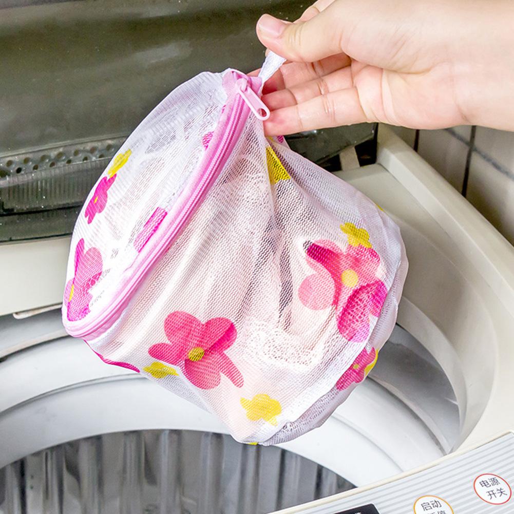 CLOTHES WASHING BAG/حقيبة غسيل الملابس