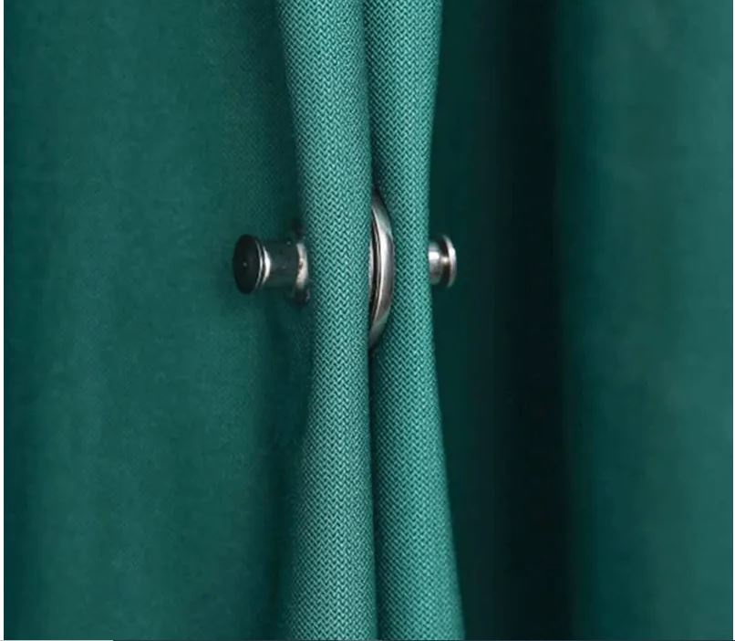 CURTAIN MAGNETIC BUTTON /