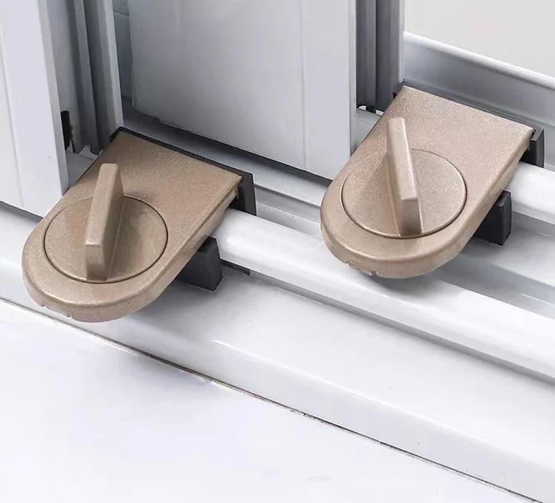 Door and window locks/ أقفال الأبواب والنوافذ