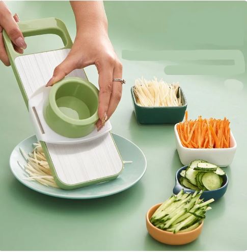 Multifunction Vegetable Cutter / قطاعة الخضار المتعددة
