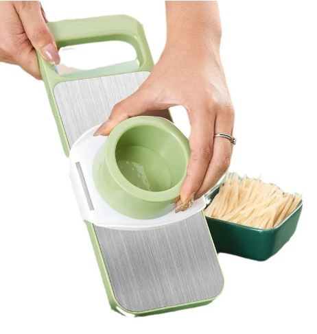 Multifunction Vegetable Cutter / قطاعة الخضار المتعددة